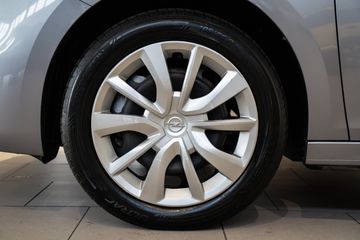 Voertuigafbeelding 3