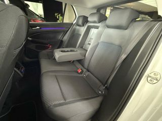 Voertuigafbeelding 12