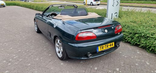 Voertuigafbeelding 3