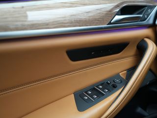 Voertuigafbeelding 35