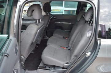 Voertuigafbeelding 5