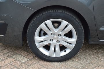 Voertuigafbeelding 6