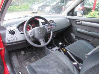 Voertuigafbeelding 4