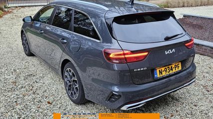 Voertuigafbeelding 4