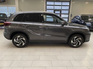 Voertuigafbeelding 12