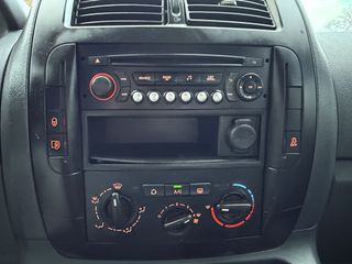 Voertuigafbeelding 13