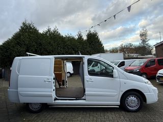 Voertuigafbeelding 7