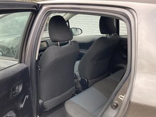 Voertuigafbeelding 8