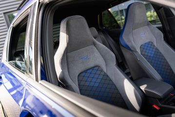 Voertuigafbeelding 30