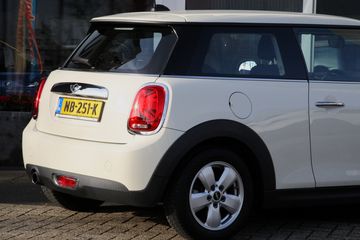 Voertuigafbeelding 17