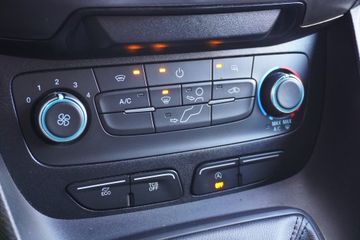 Voertuigafbeelding 9