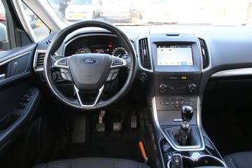 Voertuigafbeelding 3