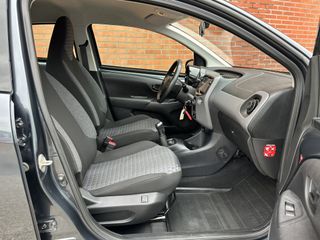 Voertuigafbeelding 12