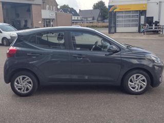 Voertuigafbeelding 4