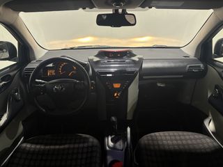 Voertuigafbeelding 2