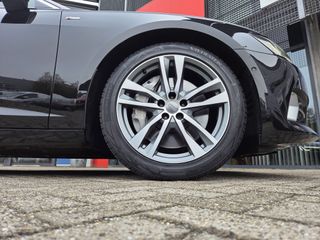 Voertuigafbeelding 12