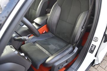 Voertuigafbeelding 13