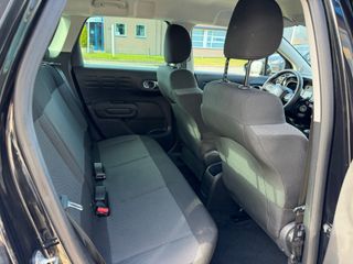 Voertuigafbeelding 14