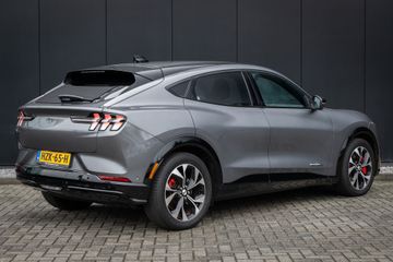 Voertuigafbeelding 1