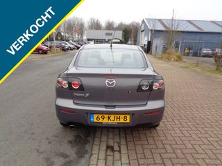 Voertuigafbeelding 4