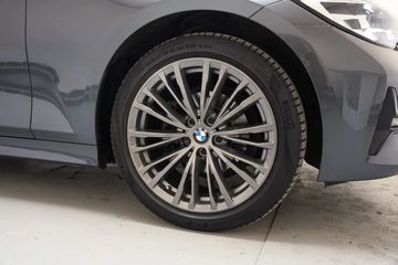 Voertuigafbeelding 32