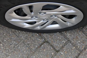 Voertuigafbeelding 25