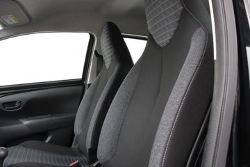 Voertuigafbeelding 12