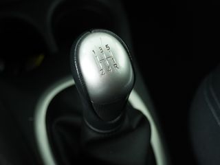 Voertuigafbeelding 26