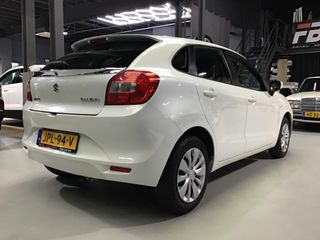 Voertuigafbeelding 4