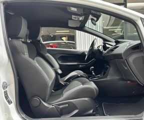 Voertuigafbeelding 5