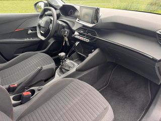 Voertuigafbeelding 9