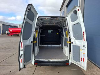 Voertuigafbeelding 12