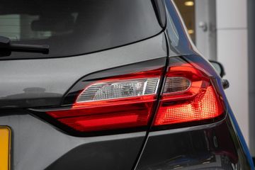 Voertuigafbeelding 8