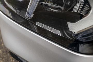 Voertuigafbeelding 16