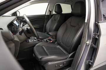 Voertuigafbeelding 8