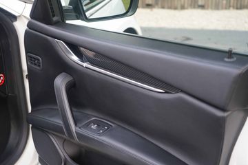 Voertuigafbeelding 36