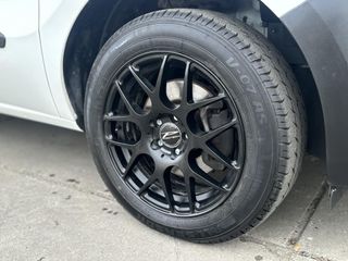 Voertuigafbeelding 12