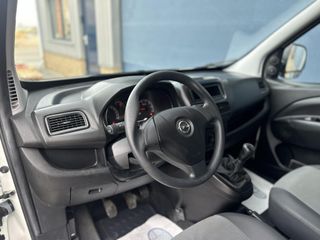 Voertuigafbeelding 15