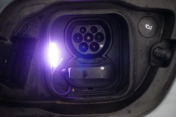 Voertuigafbeelding 13