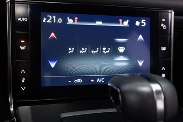 Voertuigafbeelding 12