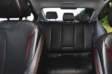 Voertuigafbeelding 36