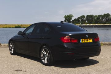 Voertuigafbeelding 9