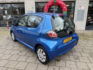 Voertuigafbeelding 12