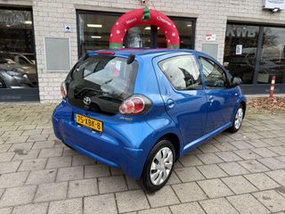 Voertuigafbeelding 3