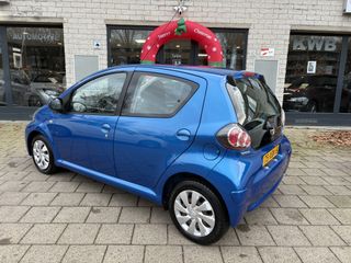 Voertuigafbeelding 4