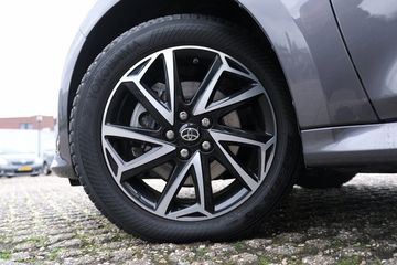 Voertuigafbeelding 8