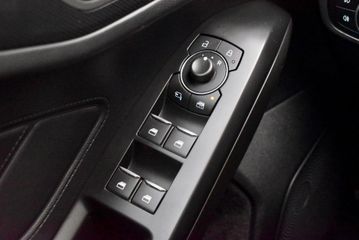 Voertuigafbeelding 36