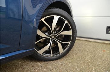 Voertuigafbeelding 3