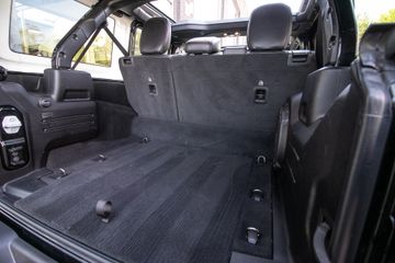 Voertuigafbeelding 9