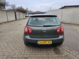 Voertuigafbeelding 3